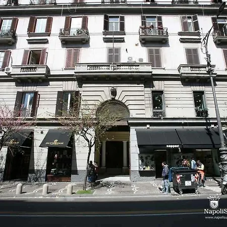 Napoli Suite Bed & Breakfast Neapol