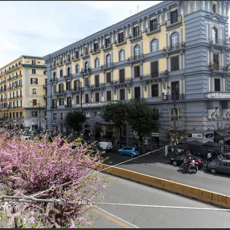 Napoli Suite Bed & Breakfast Neapel