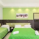 Napoli Suite 3* Neapel
