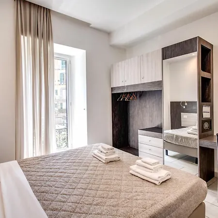 Napoli Suite Oda ve Kahvaltı