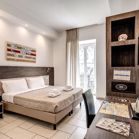 Oda ve Kahvaltı Napoli Suite Napoli