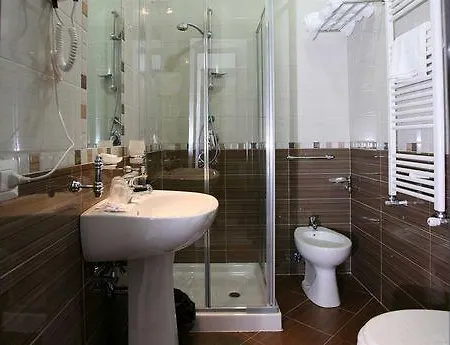 Napoli Suite Oda ve Kahvaltı 3*