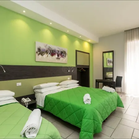 Napoli Suite Oda ve Kahvaltı
