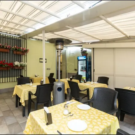 Napoli Suite 3* Nápoly
