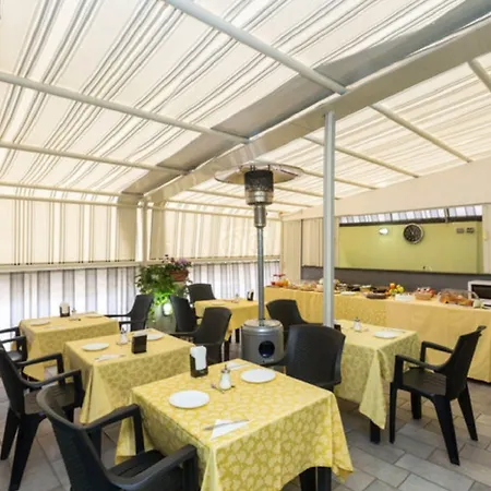 Oda ve Kahvaltı Napoli Suite