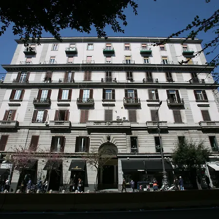 Napoli Suite Bed & Breakfast 3*