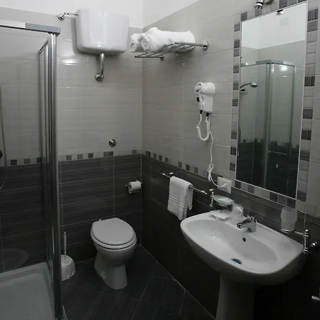 Oda ve Kahvaltı Napoli Suite 3*